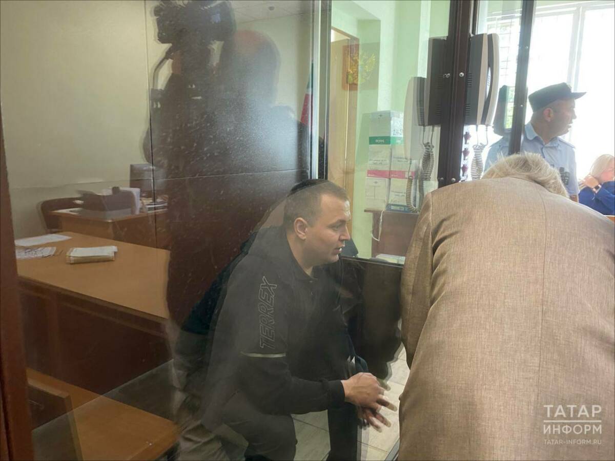 Суд продлил арест водителю, который сбил 11 человек на Вишневского в Казани
