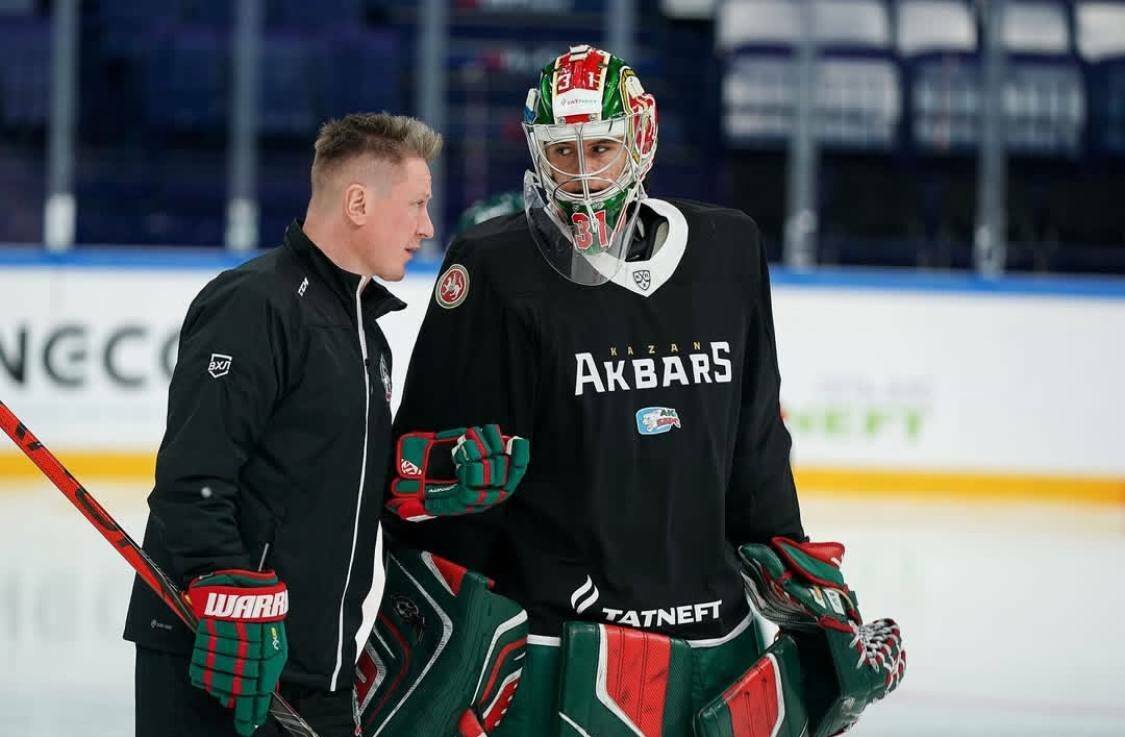 Голкипер Ахтямов рассказал, где проводит предсезонную подготовку перед отъездом в Канаду