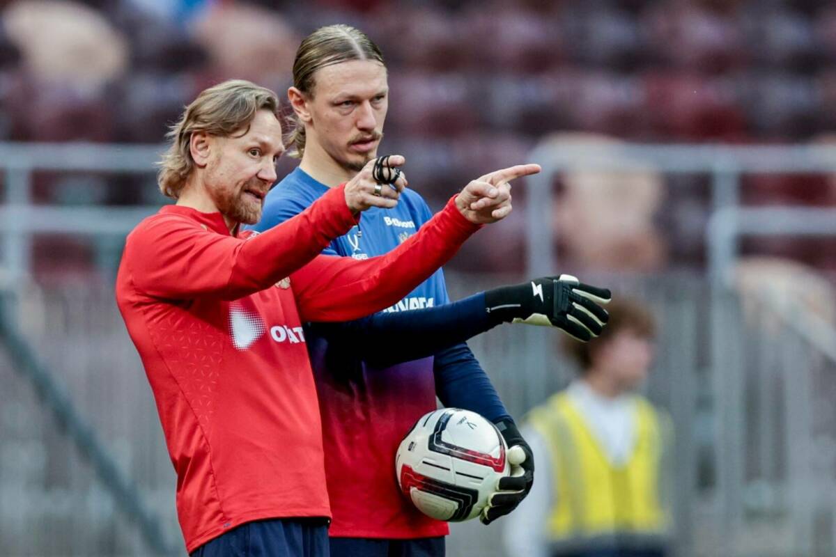 Сафонов и Миранчуки в составе сборной России на ближайшие игры. Ставер остался вне списка