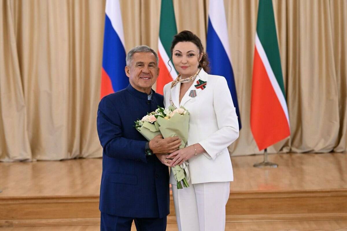 Ведущая Tatarstan Today Дина Газалиева награждена медалью «За доблестный труд»