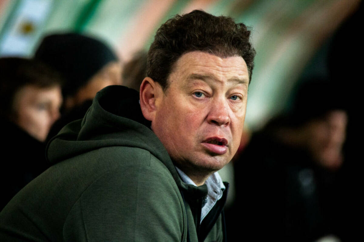 «Шанхай Шеньхуа» Слуцкого проиграл «Ухани». Команда выиграла в одном матче из пяти