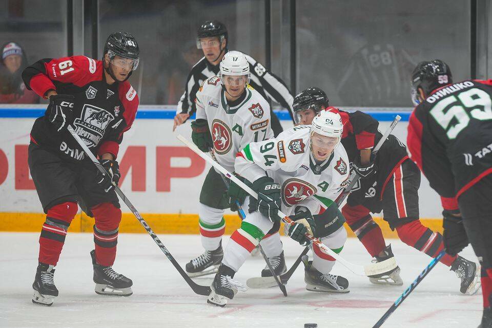 «Ак Барс» обыграл «Нефтяник» в товарищеском матче