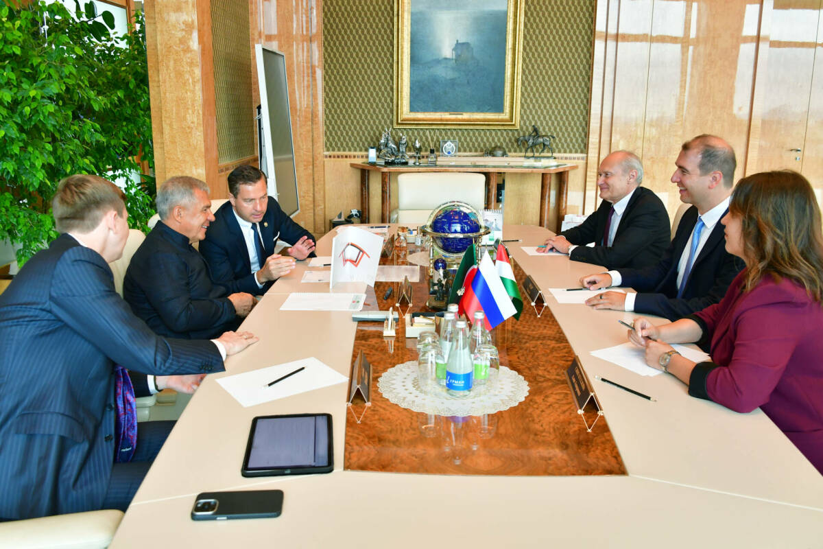 Минниханов обсудил с главой Международной федерации текбола развитие спорта в Татарстане