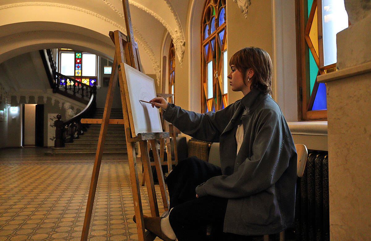 Монастырь художеств: Казанскому училищу имени Фешина - 130 лет