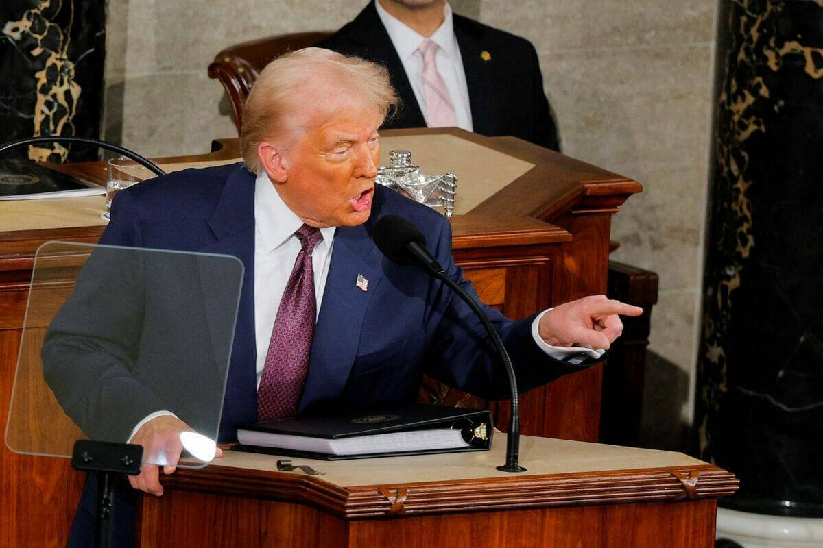 Трамп вновь пригрозил России жесткими санкциями