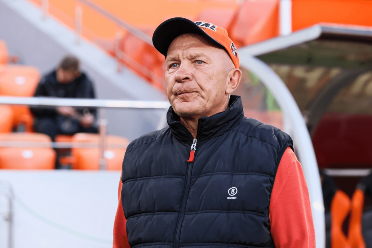 «Агент молодец, что нашел такого лоха». Иванов объяснил срыв трансфера Ишкова в «Рубин»