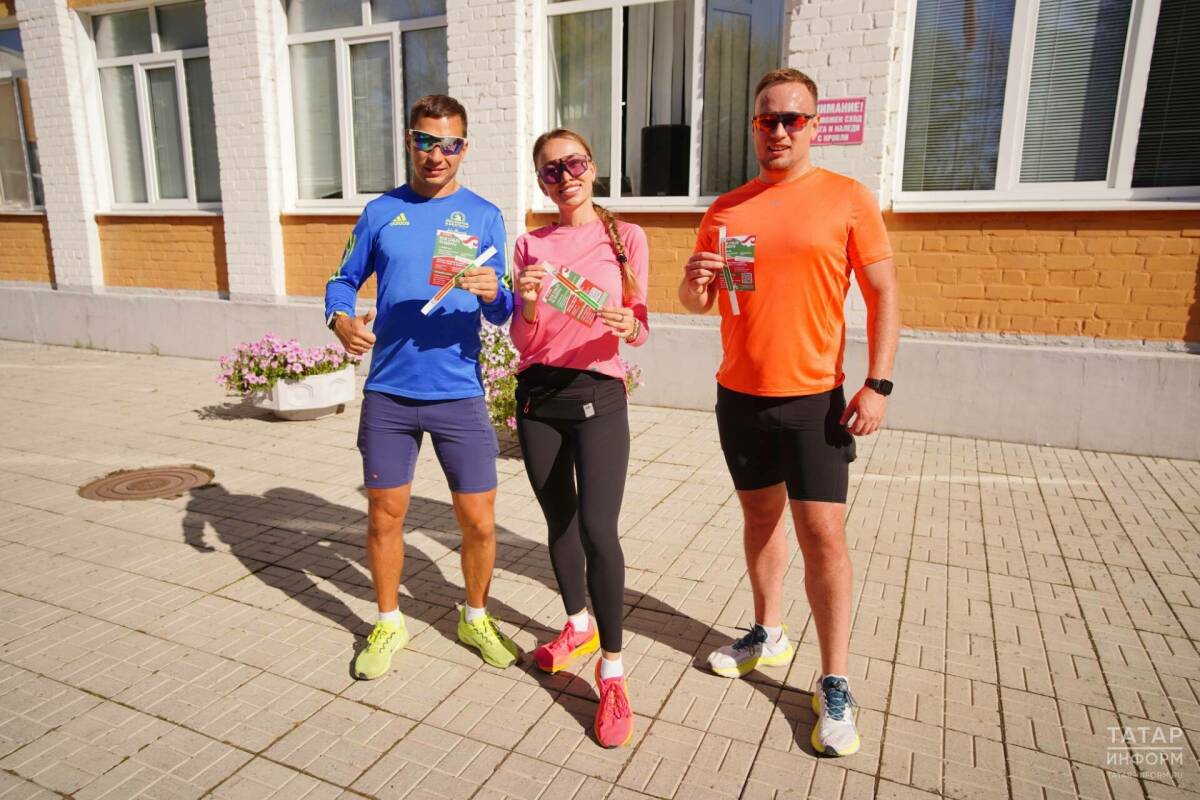 «Наша форма удивила всех на участке»: марафонцы Казани поучаствовали в выборах Раиса РТ