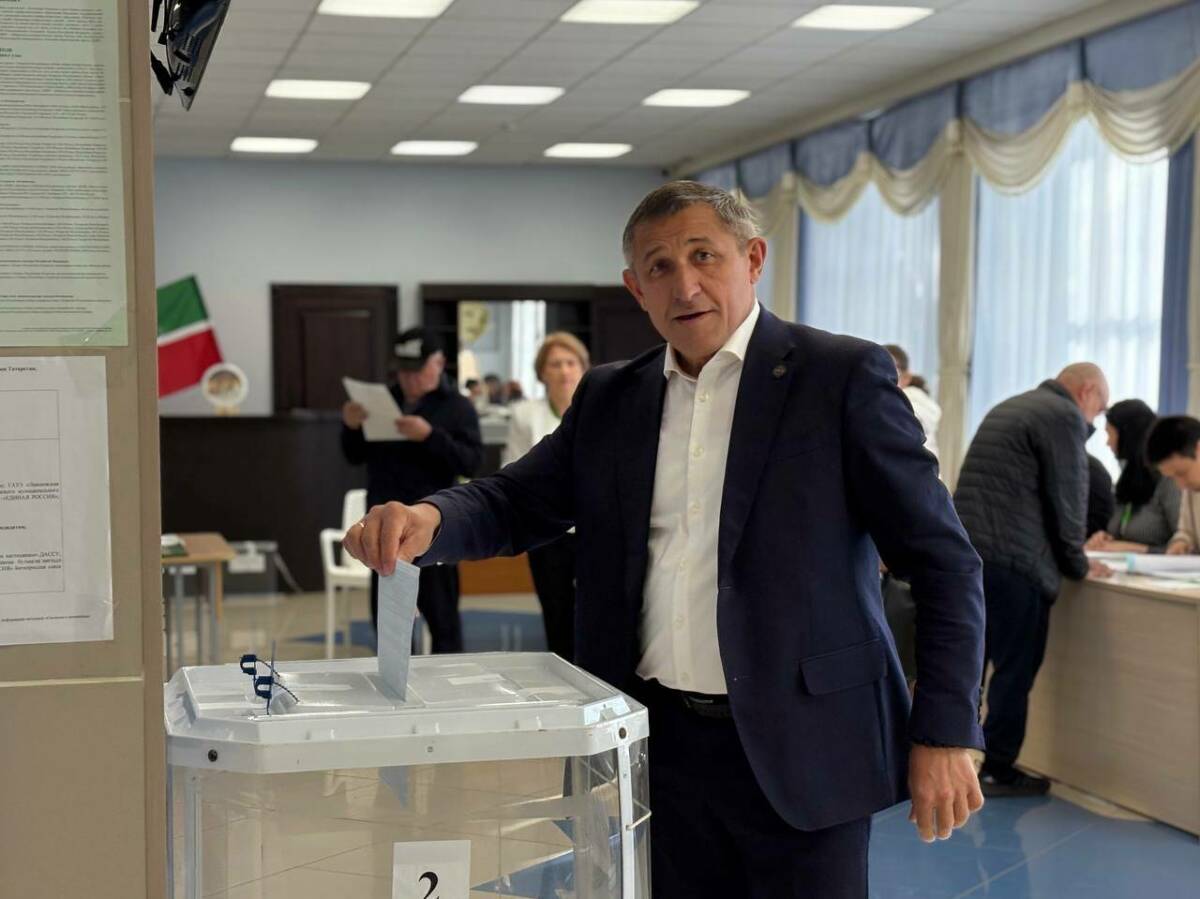 «Приятно видеть активность лаишевцев»: Ильдус Зарипов проголосовал на выборах