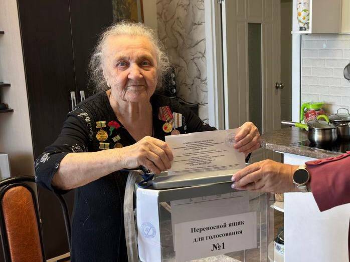 Блокадница Ленинграда проголосовала на выборах Раиса РТ в Лаишевском районе