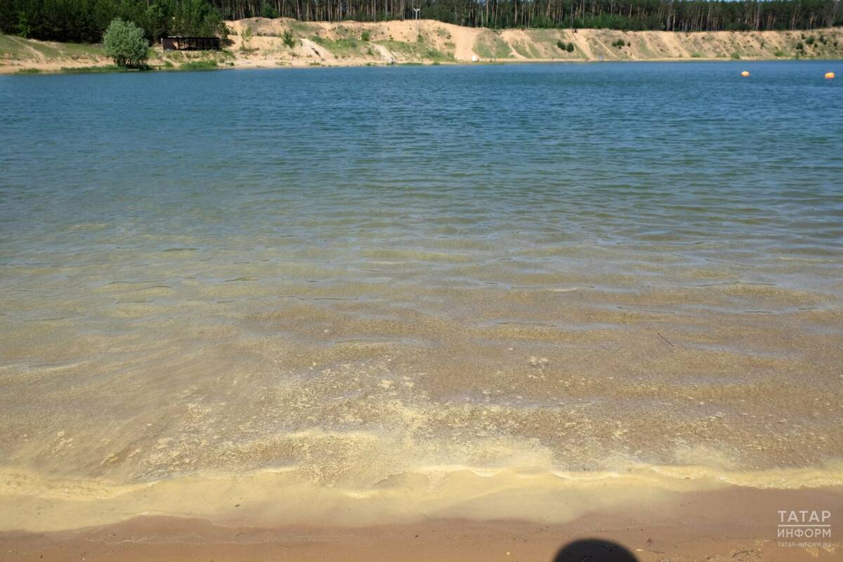 Жителей Казани призывают принять участие в субботнике на озере Изумрудное