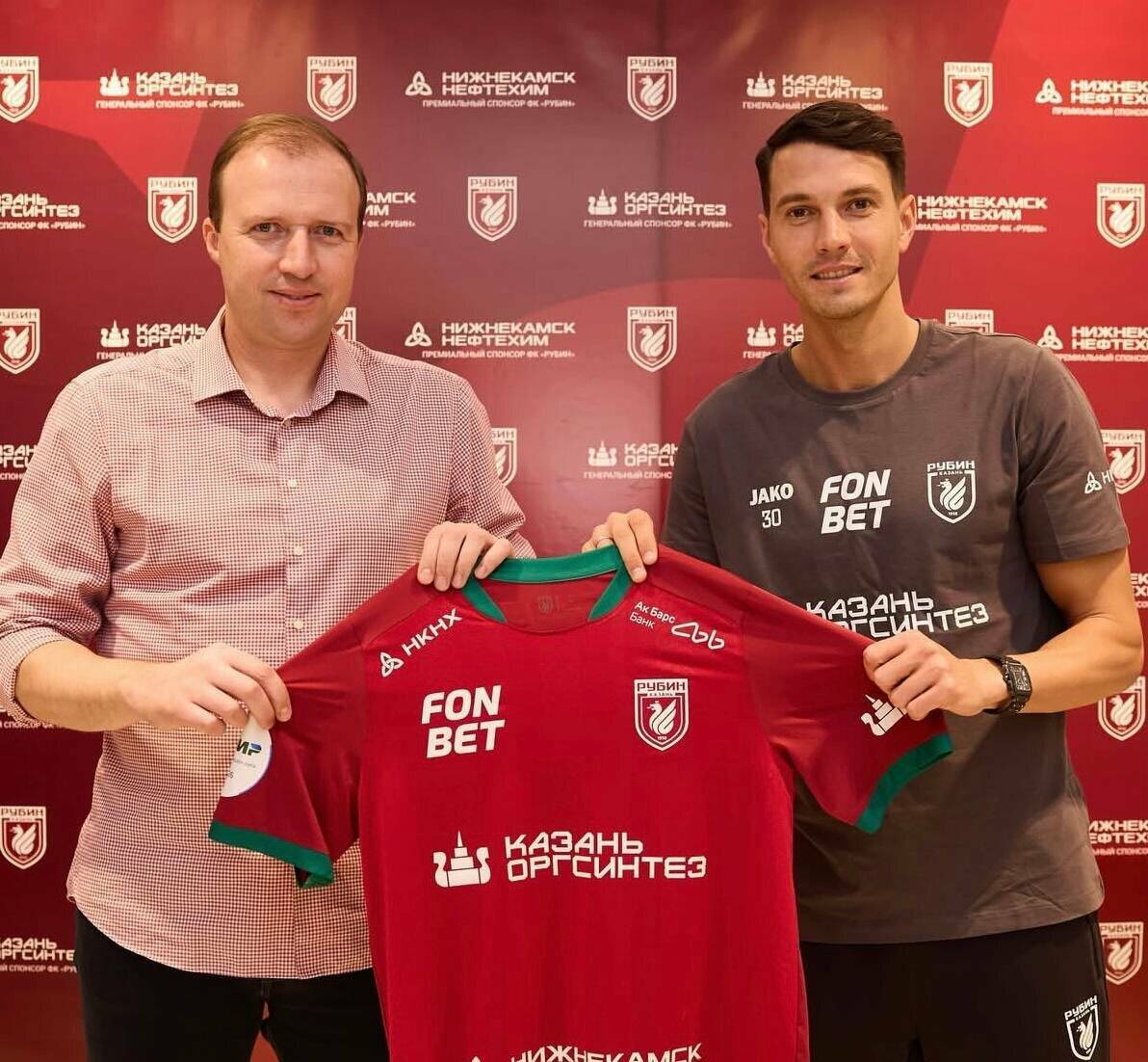 Старый знакомый Рахимова с испанским прошлым: для чего «Рубину» полузащитник Антон Швец