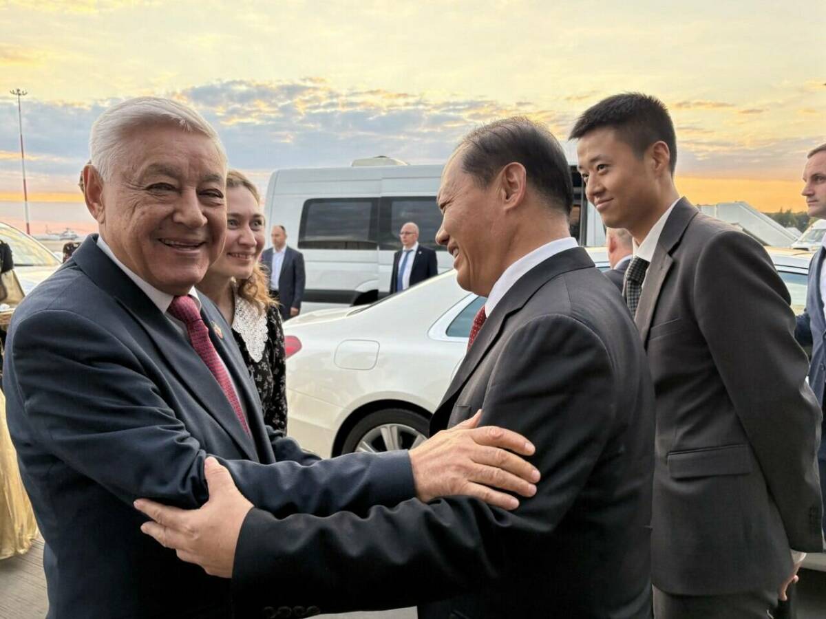 Заместитель Председателя ВСНП Китая Пэн Цинхуа прибыл в Казань