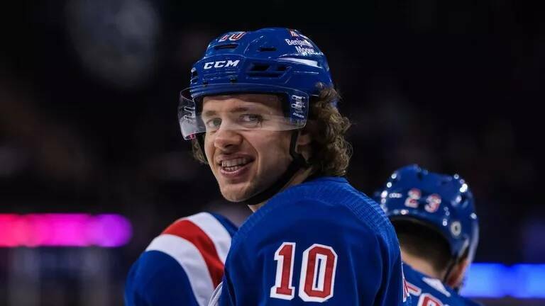 Генменеджер «Нью Йорк Рейнджерс» высказался по поводу контракта с Панариным