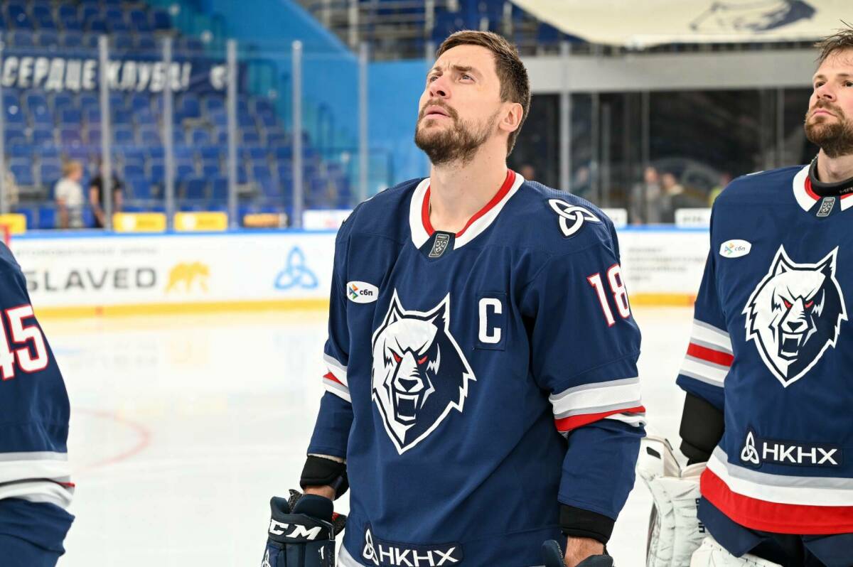 Форвард «Нефтехимика» Дергачев рассказал почему не уехал в Америку