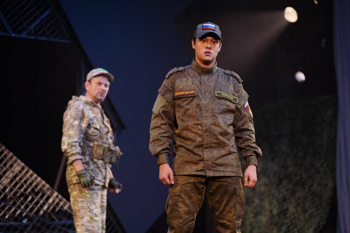 Драма «Позывной Татарин» в театре Кариева: история семьи и мужества на фоне СВО