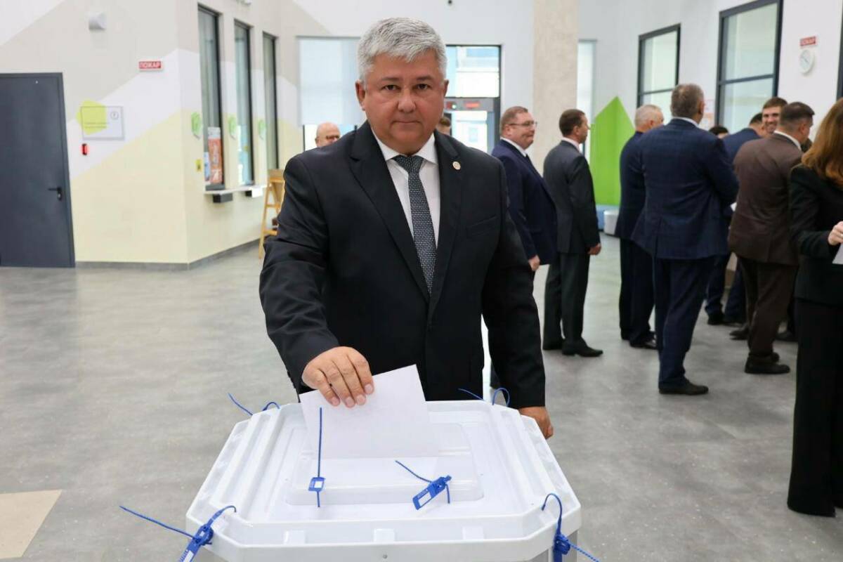 «Не просто сохранить, а приумножить»: Афанасьев избран мэром Зеленодольска