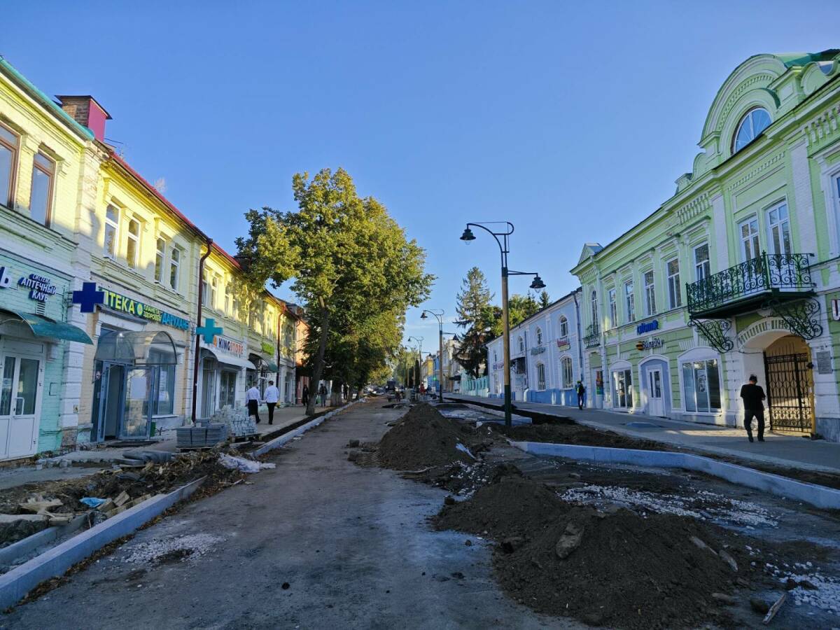 Реконструкция исторического центра и дорожные работы продолжаются в Чистопольском районе