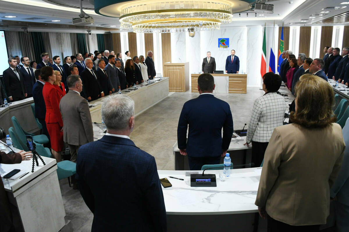 Новая пятилетка Магдеева: больница за 6 млрд, автобусы и земля для многодетных