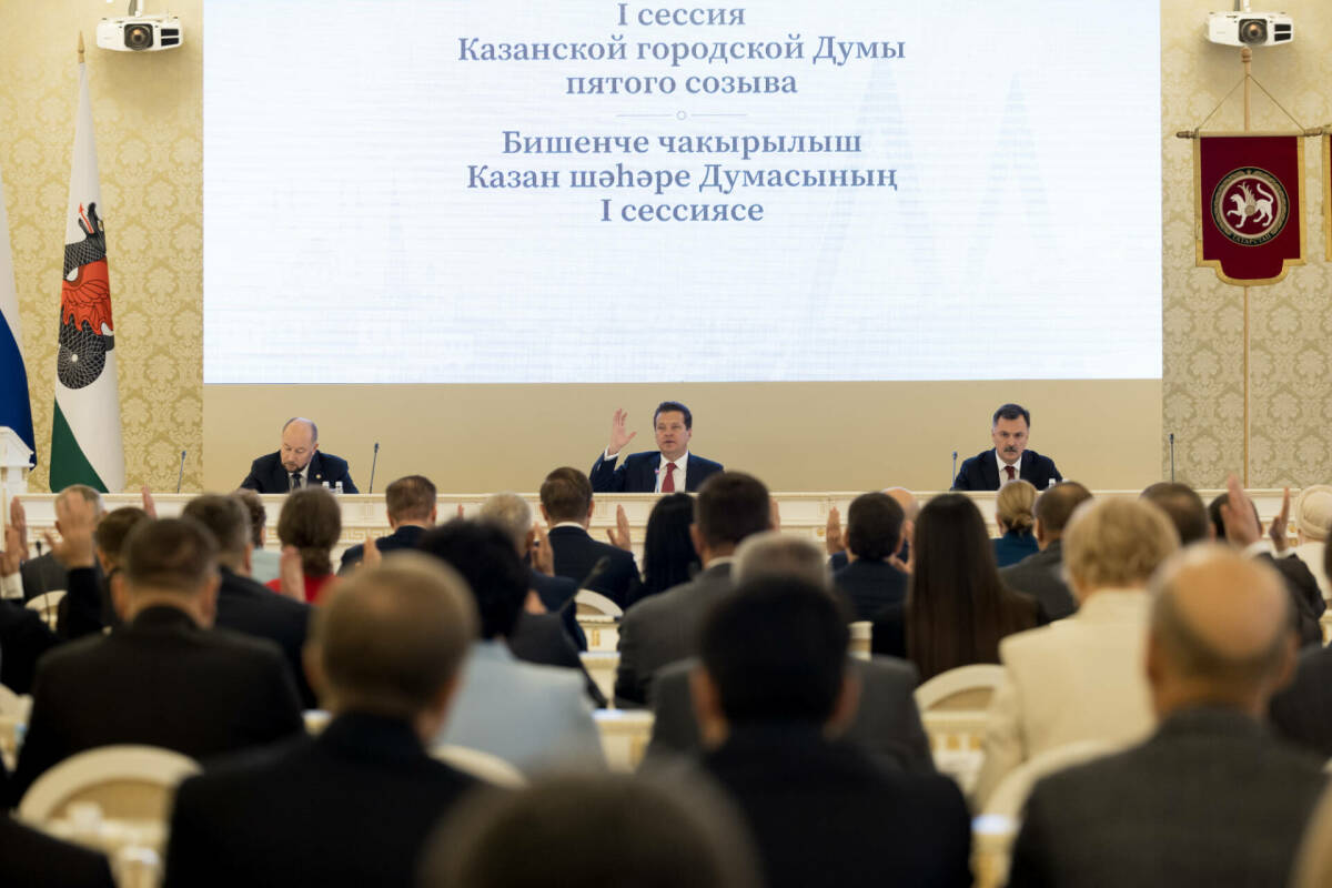 «Мы никогда долго на лаврах не находились»: как Метшин в пятый раз стал мэром Казани