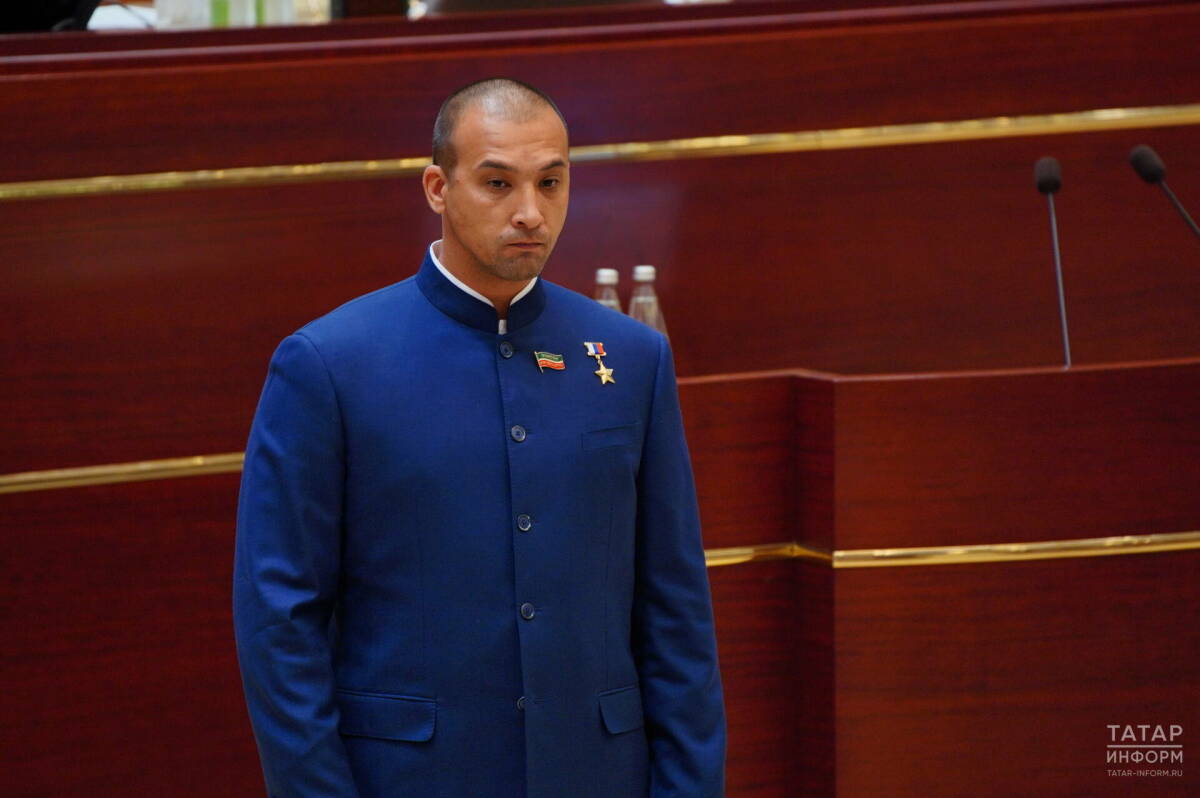 Госсовет РТ досрочно прекратил депутатские полномочия Расима Баксикова