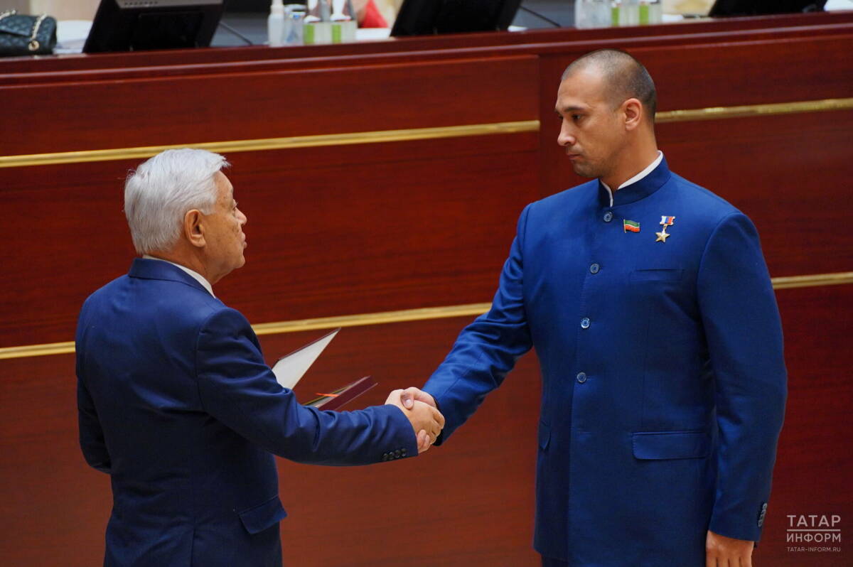 Расим Баксиков попросил досрочно прекратить его депутатские полномочия