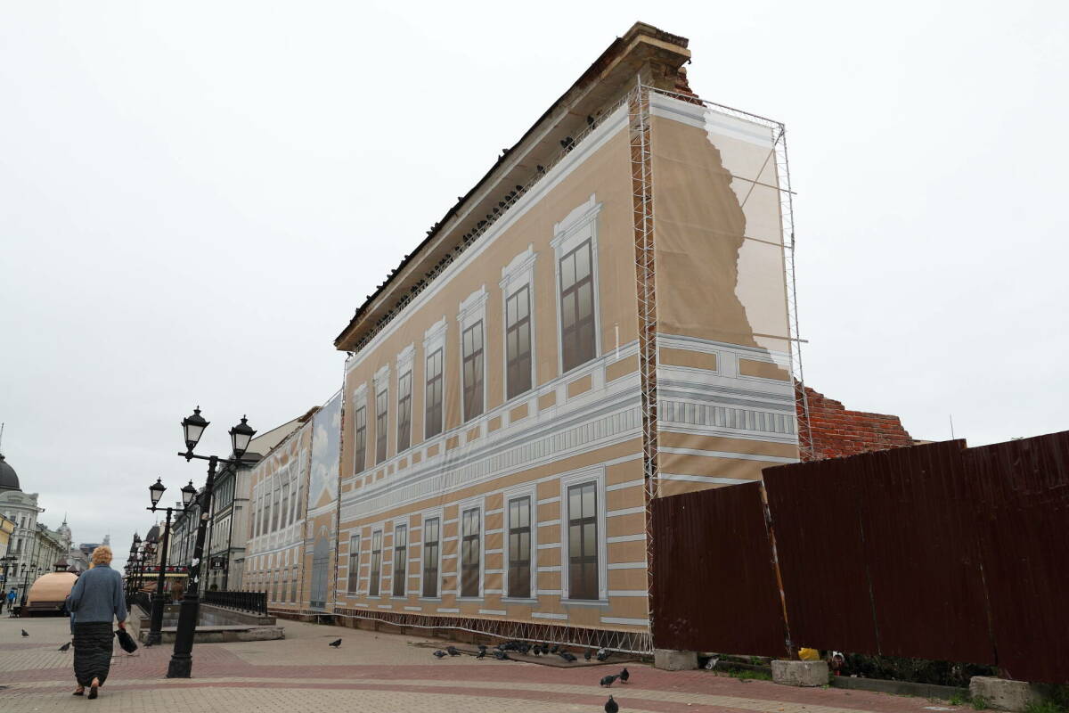 В Казани на улице Баумана продолжаются работы по реставрации домов купца Щетинкина