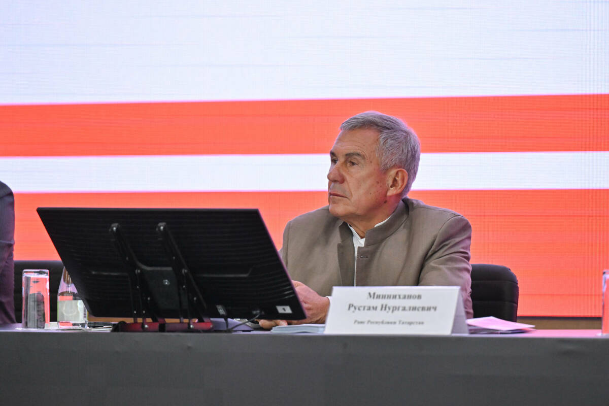 Минниханов анонсировал принятие республиканской стратегии роботизации