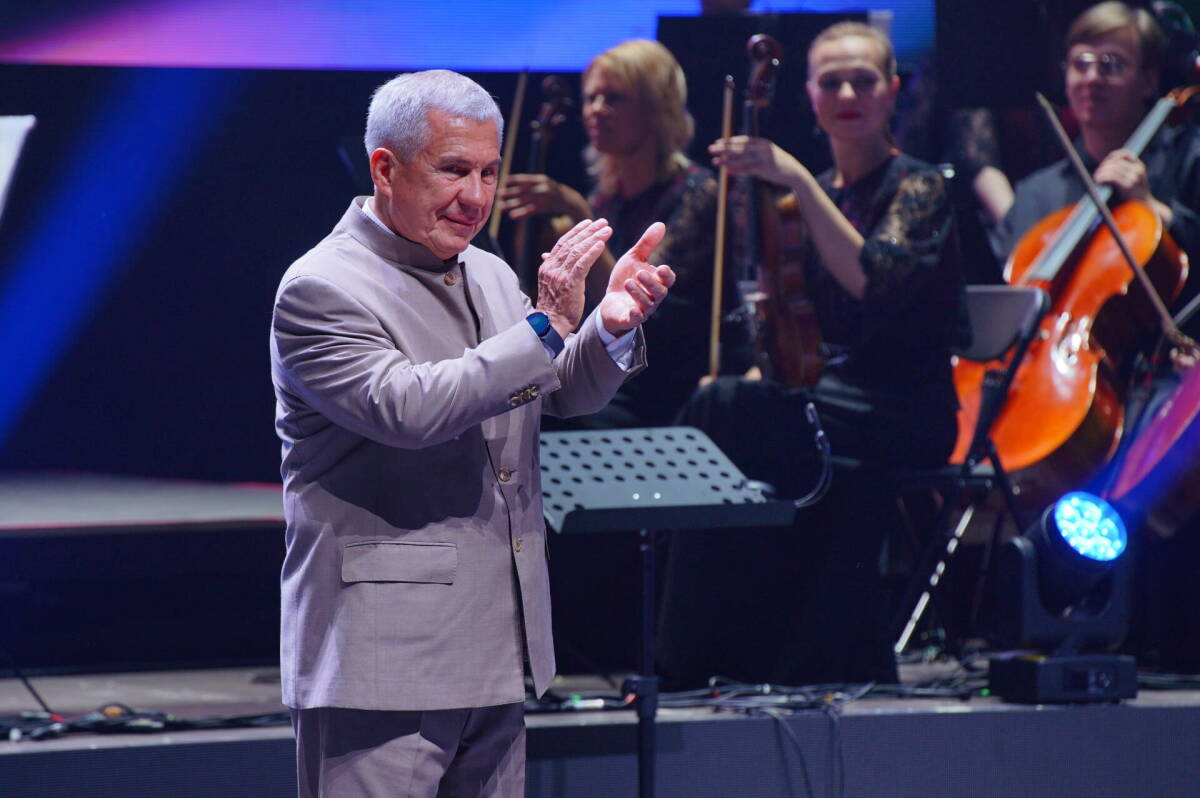 Минниханов: Символично, что КазНЦ РАН отмечает юбилей в Год защитника Отечества