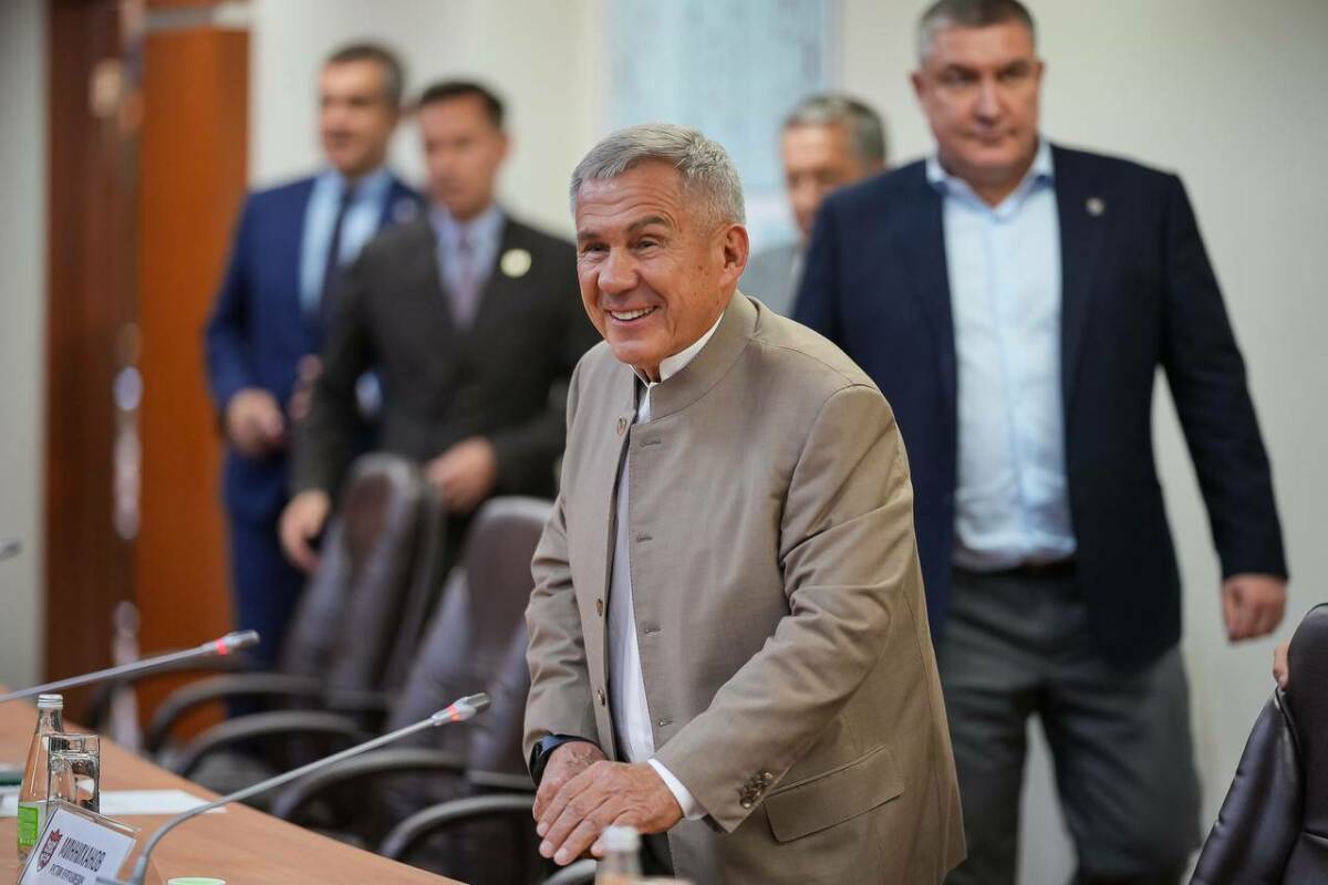 Рустам Минниханов: «Татарстанцы считают победы «Ак Барса» своими победами»