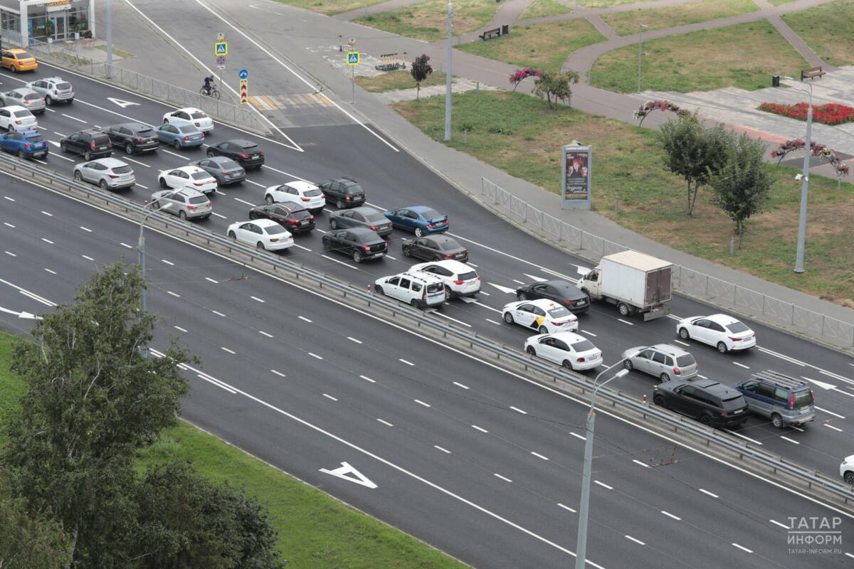 Автоэксперт объяснил, нужно ли штрафовать водителей за несоблюдение дистанции на дороге