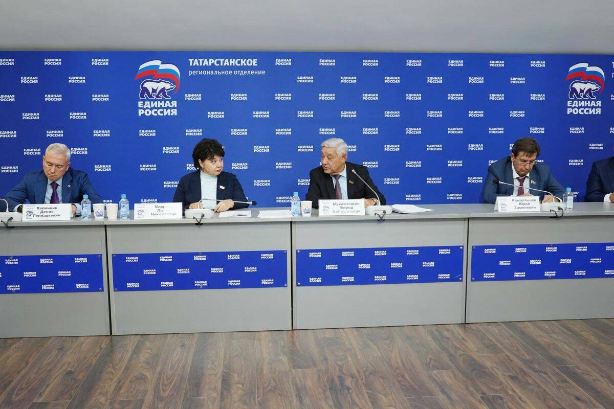 «Единая Россия» выдвинула кандидатуру Ильсура Метшина на должность мэра Казани