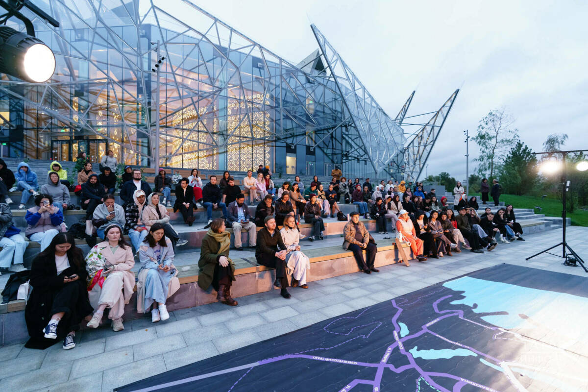 В амфитеатре нового здания театра Камала прошел вечер поэзии и музыки «Минем шэхэр»
