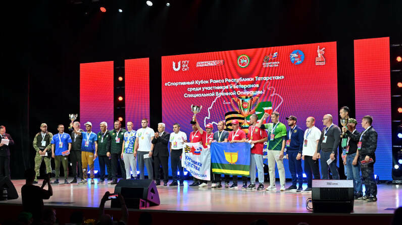 Минниханов выразил благодарность ветеранам СВО за участие в Кубке Раиса РТ