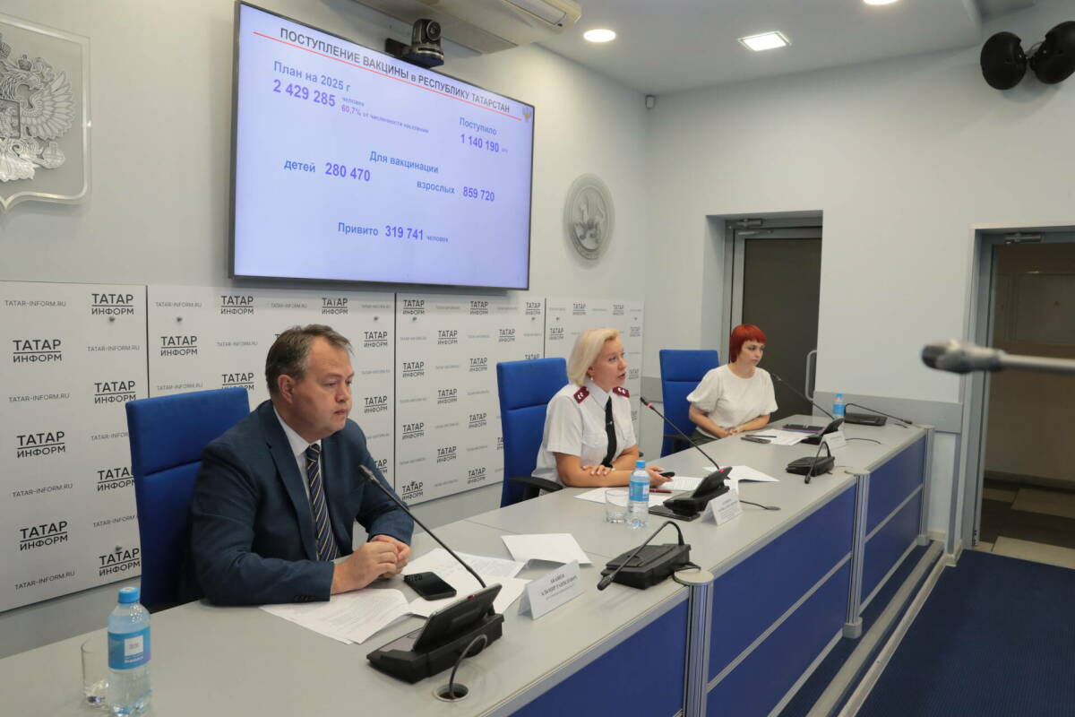 Врио министра здравоохранения РТ Альмир Абашев привился от гриппа