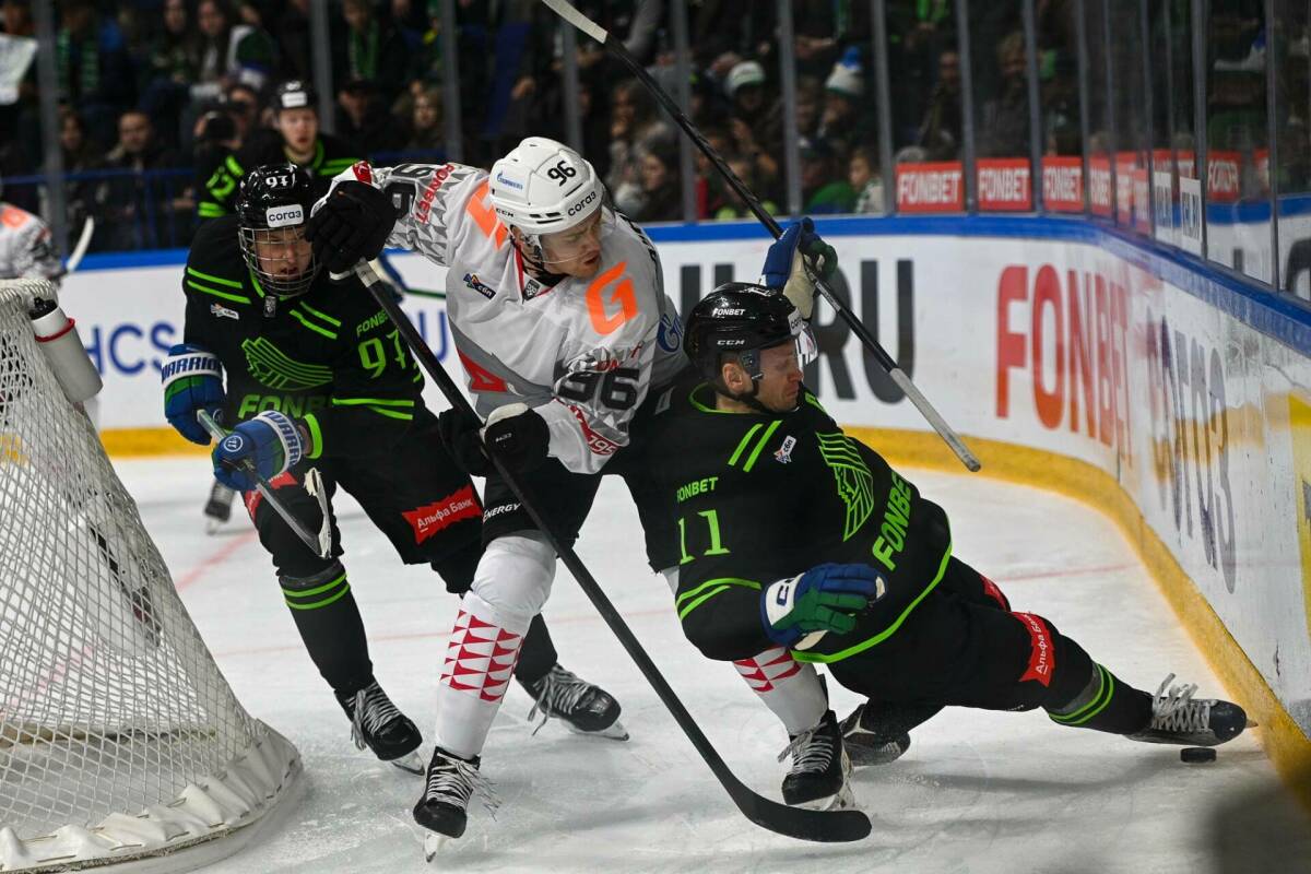 «Салават Юлаев» сразится с «Авангардом» в Омске