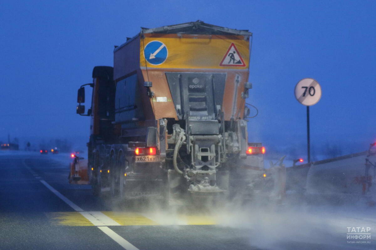 На автодорогах регионального значения работают 414 единиц снегоуборочной техники