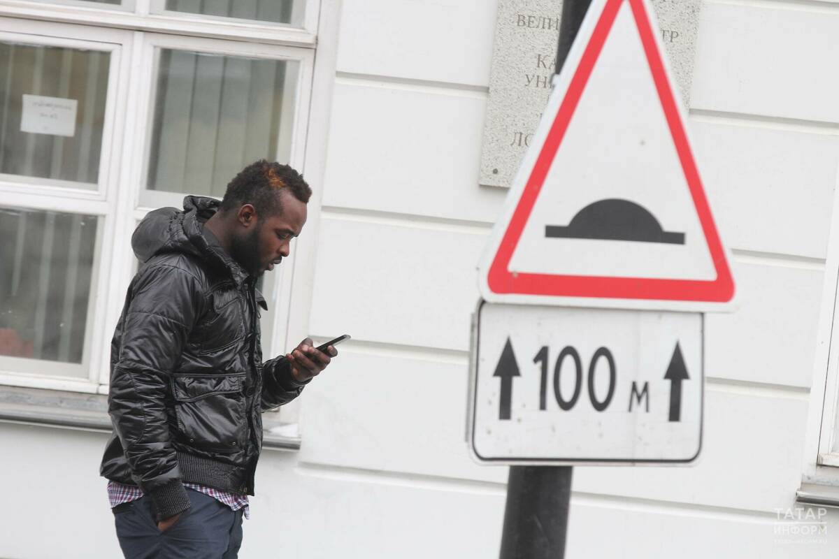 «Родителей посадят, если не пришлешь данные карты»: как мошенники охотятся за детьми