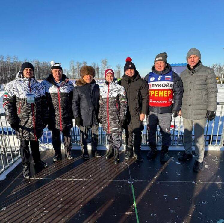 Минниханов пообщался с главным тренером сборной РФ на этапе Кубка России по лыжным гонкам