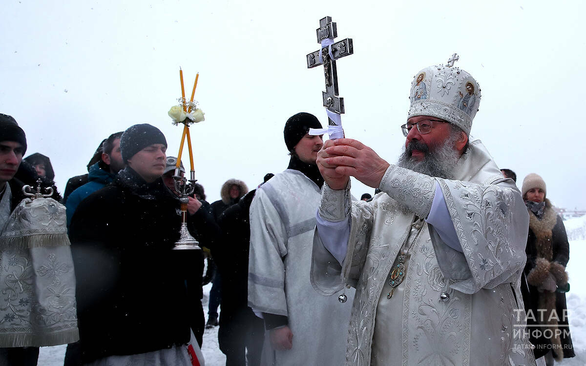 В канун Крещения митрополит Кирилл освятит воду у храма-памятника на Казанке