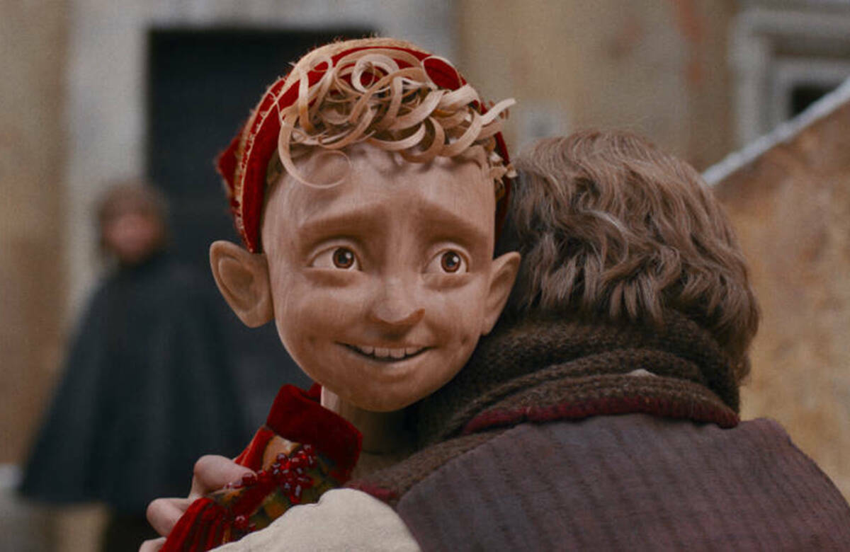 Минекаев, Бондарчук и Петров в фильме «Буратино»: «Он деревянный!»