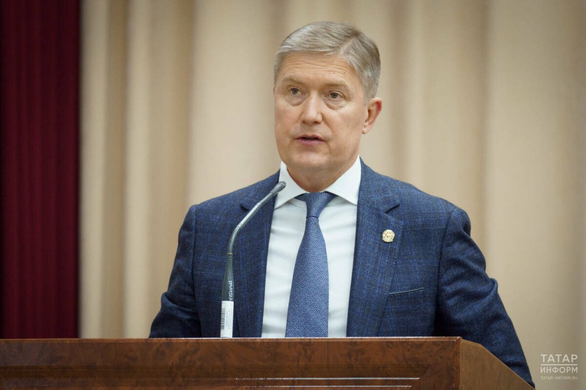 Рустам Нигматуллин предложил внедрить ИИ в сферу мировой юстиции