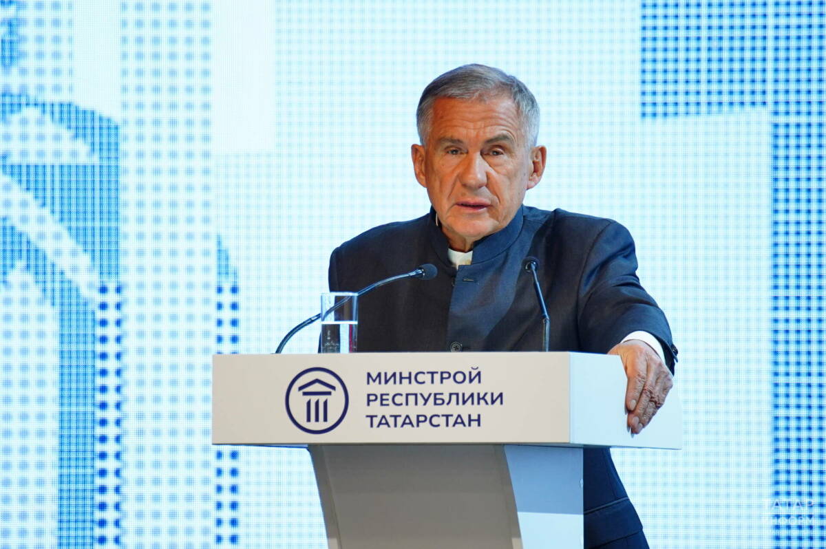 Минниханов призвал реально оценивать потребность в социально-культурных объектах