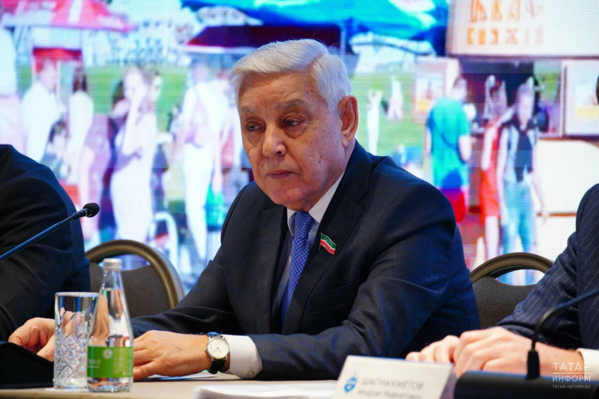 Мухаметшин: Туристическая отрасль ежегодно приносит в бюджет республики до 40 млрд рублей