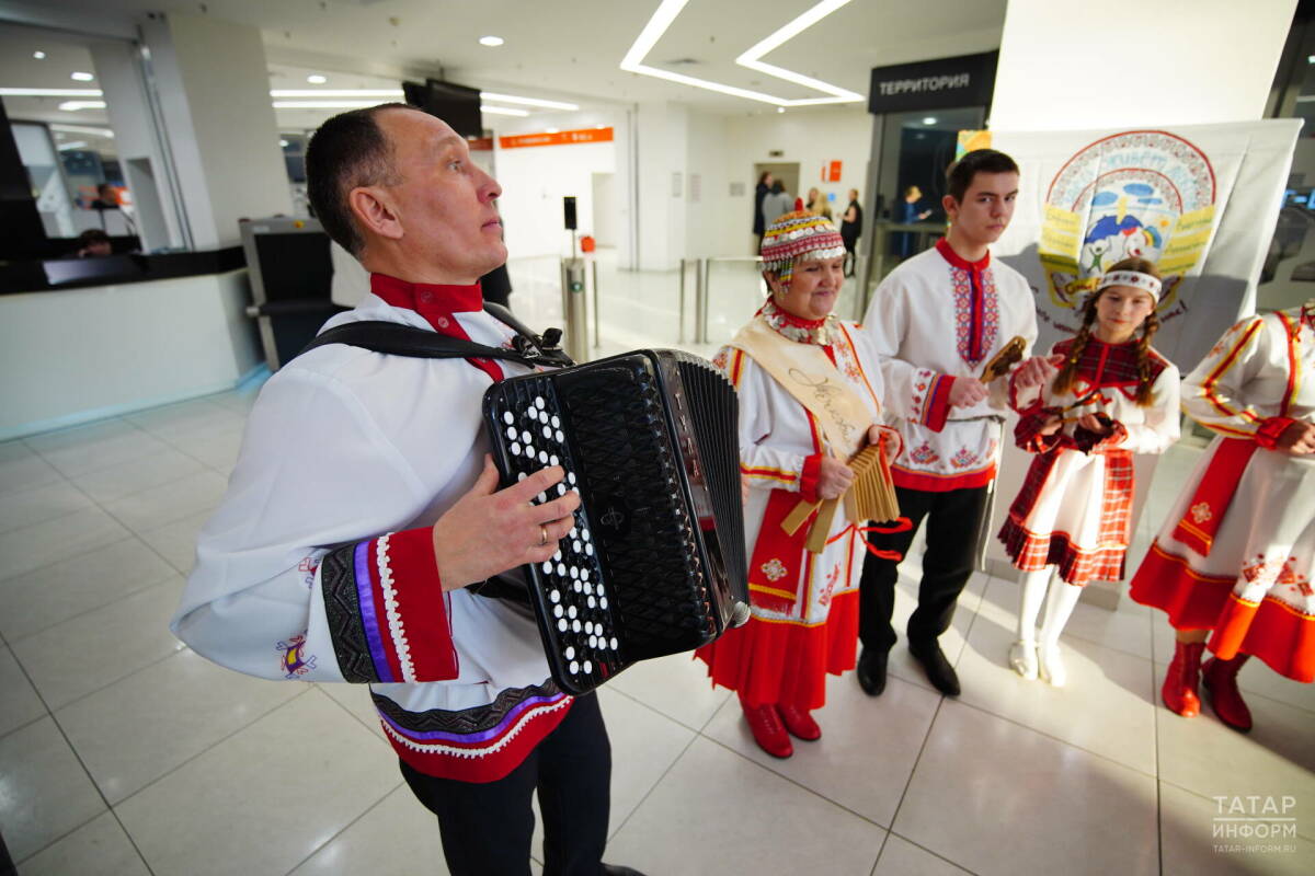 Өйләнешүчеләр арта, аерылышулар кими: 2025 елның демографик нәтиҗәләре