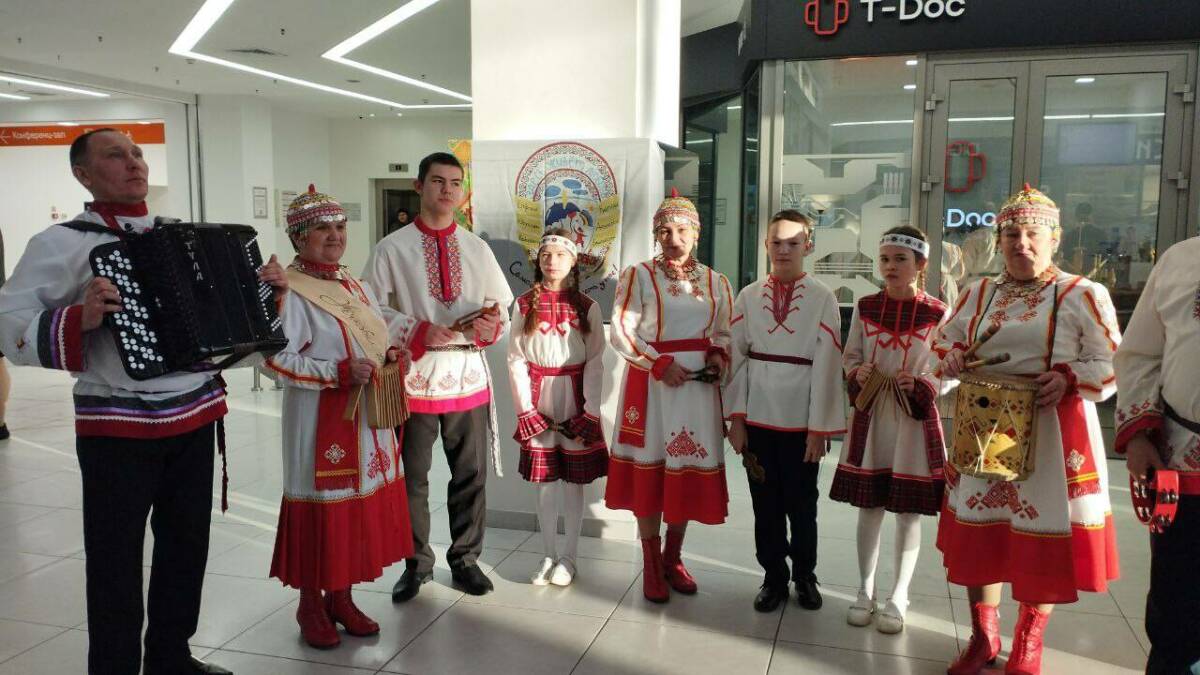 «Сидят в интернете»: многодетная мама из РТ объяснила, почему молодые не заводят семьи