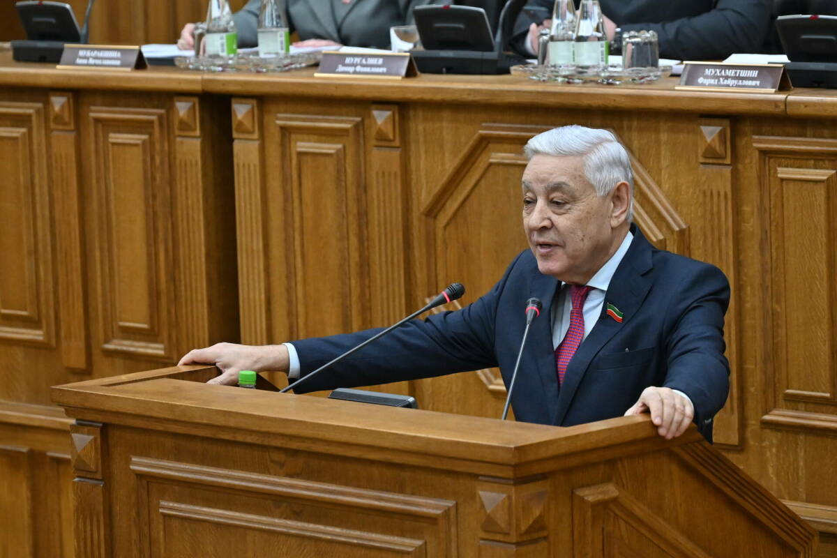 Мухаметшин отметил вклад молодых парламентариев в помощь участникам СВО