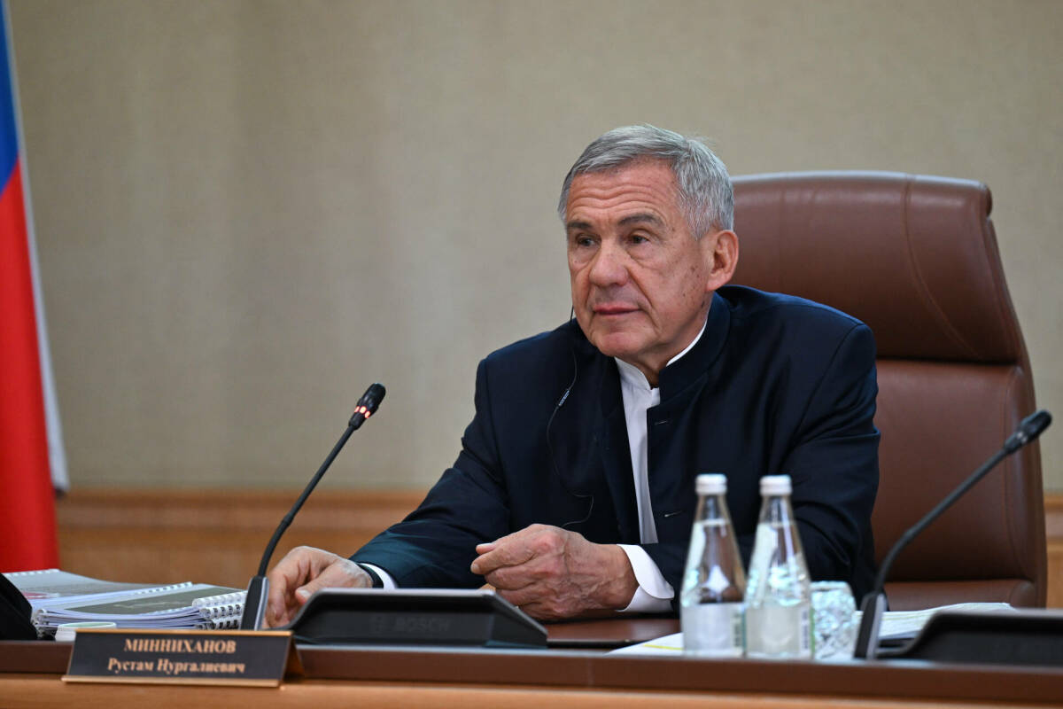 Минниханов провел заседание комиссии по градостроительству в исторических поселениях РТ