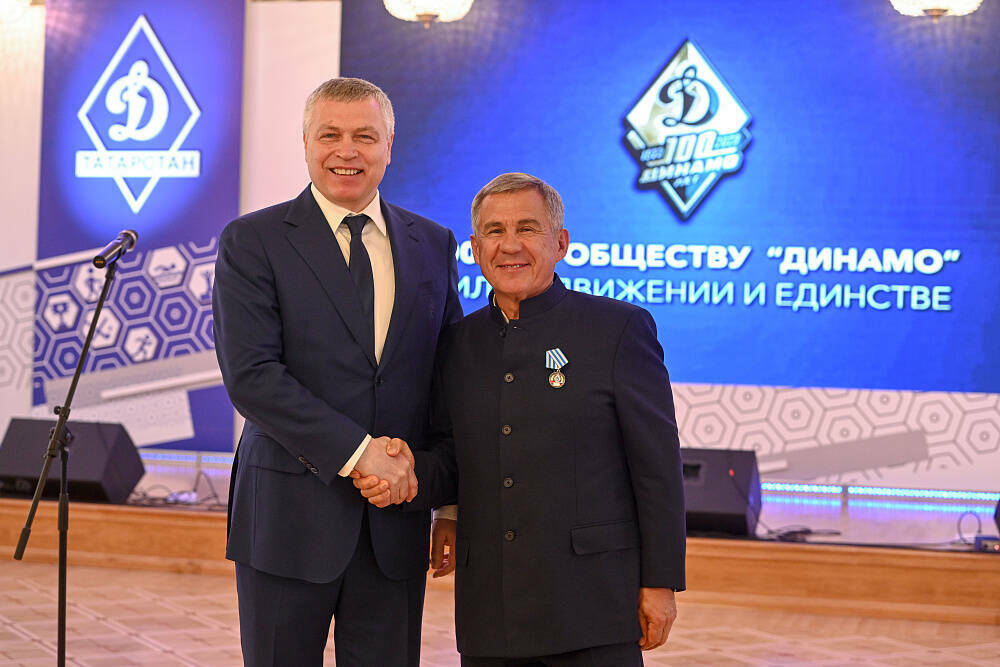 Рустам Минниханов наградил «Динамо» РТ орденом «За заслуги перед Республикой Татарстан»