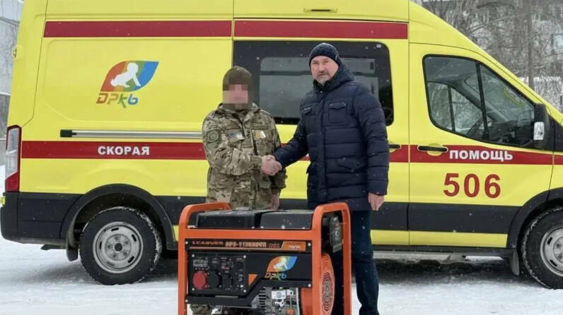 Врачи ДРКБ передали гуманитарный груз в зону СВО