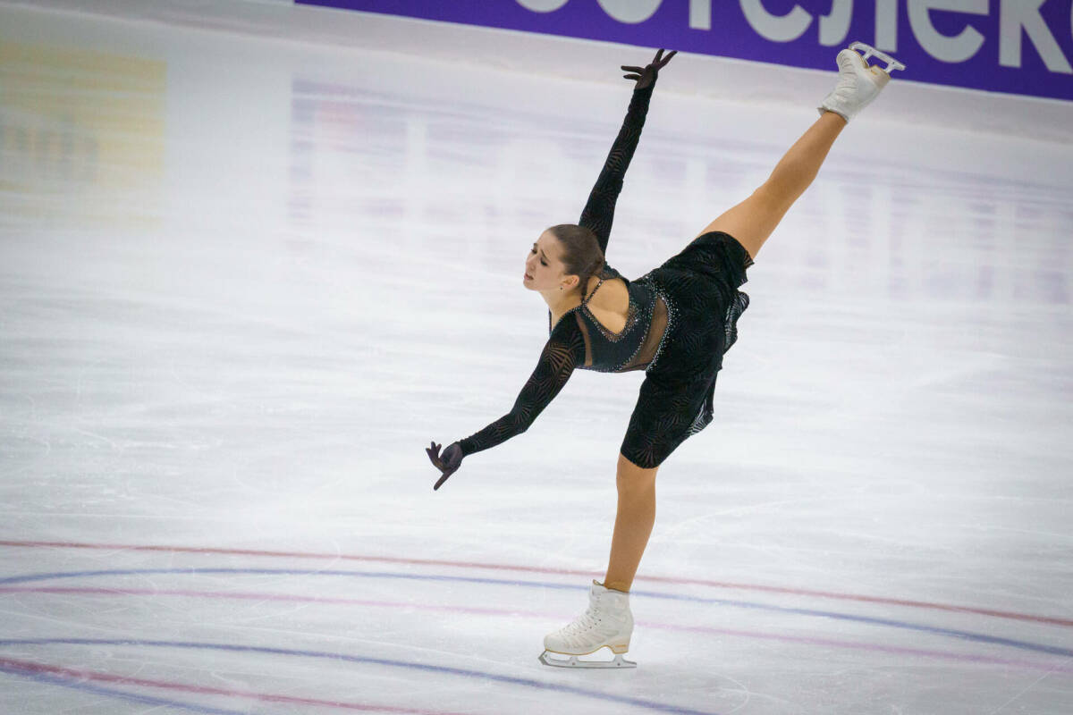 Вернувшаяся Камила Валиева прошла в полуфинал чемпионата России по прыжкам